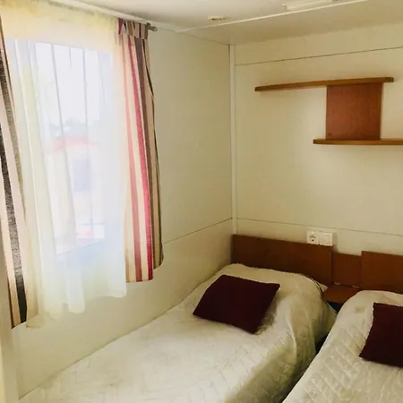 Kamp Demor *